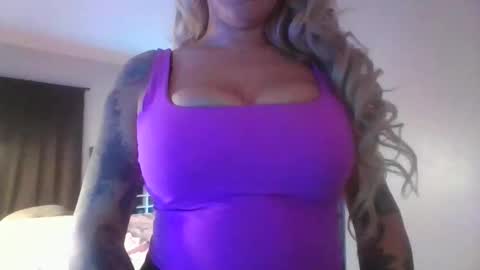 Snapshot of snowie_rose chatting on 01.18.26 Snowie Rose online show from 01.18.26