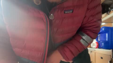 snowtrooper888 online show from 09.17.25