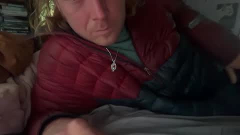 snowtrooper888 online show from 11.23.25