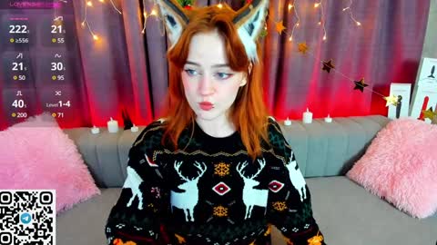 Snapshot of snowwhite_fox chatting on 12.23.24 Molly online show from 12.23.24