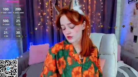 Snapshot of snowwhite_fox chatting on 02.11.25 Molly online show from 02.11.25
