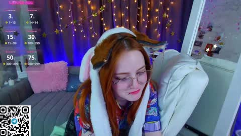 Snapshot of snowwhite_fox chatting on 03.06.25 Molly online show from 03.06.25