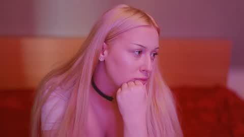 Snowy Bubbles online show from 03.18.26