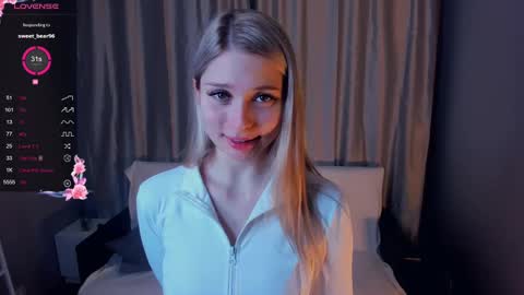 Alice - Birthday Girl online show from 02.14.25