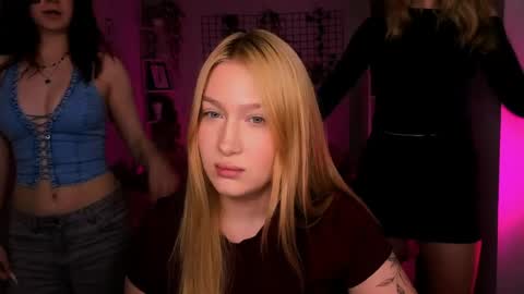 so_hot_rosalie online show from 05.04.26