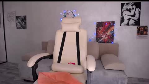 Monna online show from 12.04.24