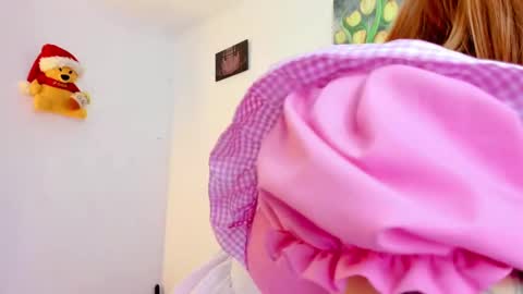 Snapshot of soary_trans chatting on 12.12.24 Soary online show from 12.12.24