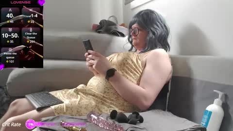 Snapshot of socially_awk chatting on 01.23.25 socially_awk online show from 01.23.25