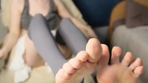 Snapshot of sofanazarova chatting on 12.25.24 Sofi online show from 12.25.24