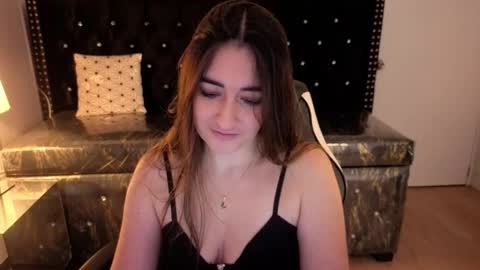 soffi_betacur_b online show from 09.14.25