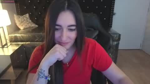 soffi_betacur_b online show from 09.26.25