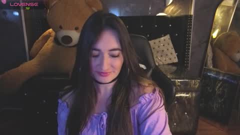 soffi_betacur_b online show from 10.30.25