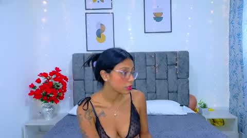 SOFFI AND CHISTOPHER online show from 12.19.25
