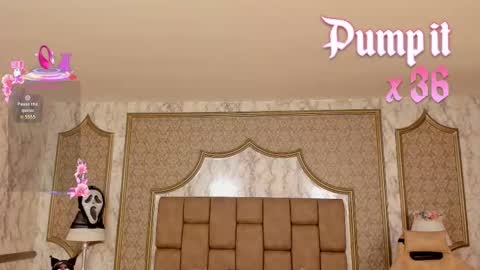 Snapshot of soffiqueen chatting on 10.31.25    Schedule 1400 - 2100 gtm-5  online show from 10.31.25