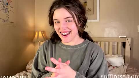 Julia    online show from 02.06.25