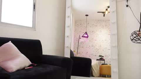 sofhia cruz online show from 02.18.26