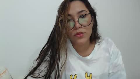 Snapshot of sofi4__ chatting on 02.22.25 sofi online show from 02.22.25