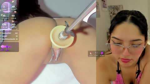Snapshot of sofi__velez_ chatting on 04.28.26 Sofi online show from 04.28.26