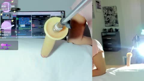 Snapshot of sofi__velez_ chatting on 05.05.26 Sofi online show from 05.05.26