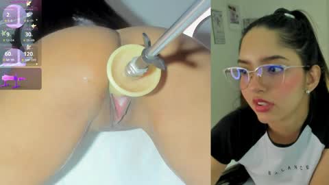 Snapshot of sofi__velez_ chatting on 05.08.26 Sofi online show from 05.08.26