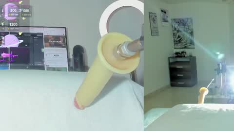 Snapshot of sofi__velez_ chatting on 06.14.26 Sofi online show from 06.14.26