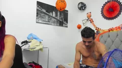 SOFI AND SANTY online show from 11.04.25