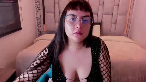 SOFI BLAKE online show from 05.11.26