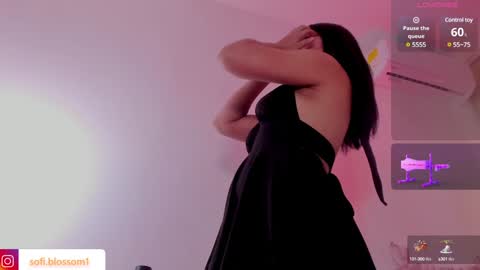 Sofi Blossom  online show from 01.01.25