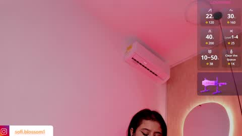Sofi Blossom  online show from 01.11.25