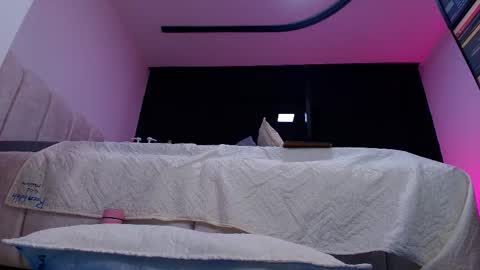 Sofia online show from 11.24.25