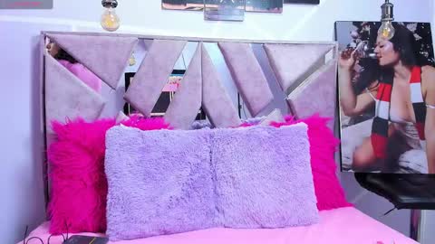 Snapshot of sofi_noa chatting on 02.05.25 Sofi Noa online show from 02.05.25