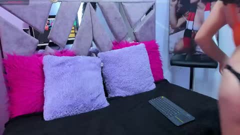 Snapshot of sofi_noa chatting on 02.06.25 Sofi Noa online show from 02.06.25