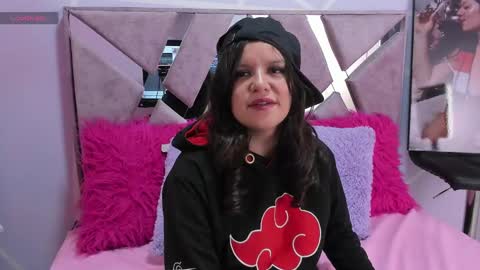 Snapshot of sofi_noa chatting on 02.18.25 Sofi Noa online show from 02.18.25