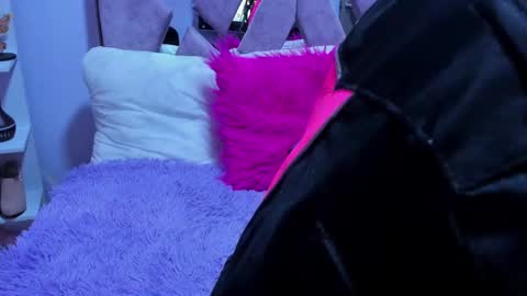 Snapshot of sofi_noa chatting on 09.10.25 Sofi Noa online show from 09.10.25