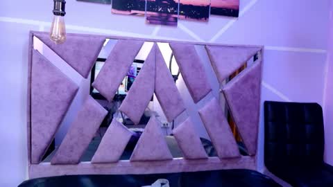 Snapshot of sofi_noa chatting on 10.23.25 Sofi Noa online show from 10.23.25