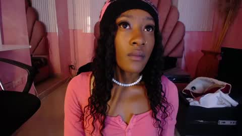 Snapshot of sofi_thomas_ chatting on 07.10.26 Sofia online show from 07.10.26