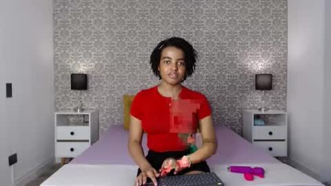 Snapshot of sofi_z chatting on 12.25.24 Sofi online show from 12.25.24