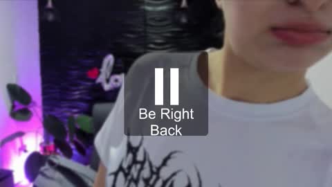 Snapshot of sofia44 chatting on 10.08.25 Skarlett online show from 10.08.25