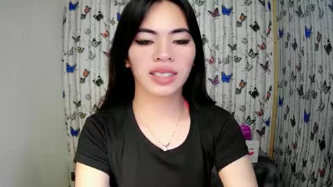 Snapshot of sofia_ava24 chatting on 12.22.24 Chady online show from 12.22.24