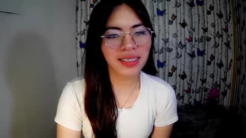 Snapshot of sofia_ava24 chatting on 01.04.25 Chady online show from 01.04.25