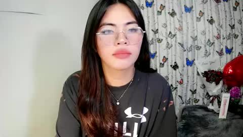 Snapshot of sofia_ava24 chatting on 01.28.25 Chady online show from 01.28.25