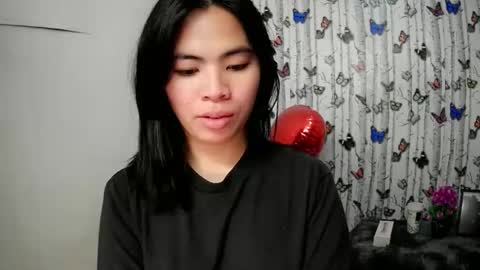 Snapshot of sofia_ava24 chatting on 10.17.25 Chady online show from 10.17.25