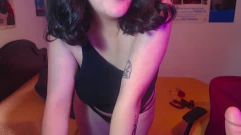 Snapshot of sofia_coolle chatting on 02.22.25 Sofi online show from 02.22.25