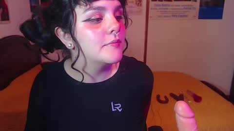 Snapshot of sofia_coolle chatting on 03.06.25 Sofi online show from 03.06.25