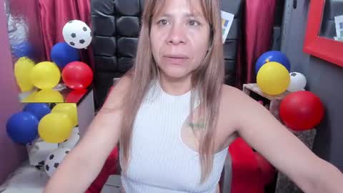 Snapshot of sofia_delrio chatting on 06.25.26 Miss Sofi online show from 06.25.26
