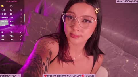 Snapshot of sofia_dream7 chatting on 03.11.25 Sofi online show from 03.11.25