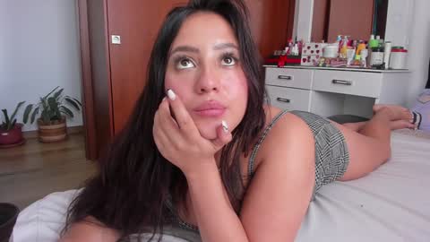 Sofia but you can call me Sofi online show from 12.03.24
