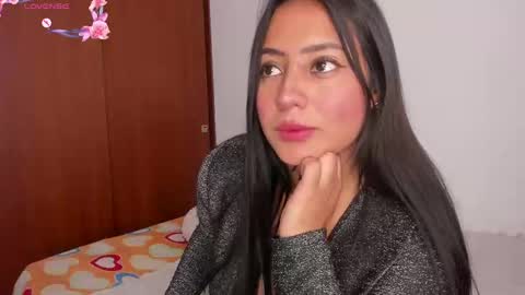 Sofia but you can call me Sofi online show from 09.17.25