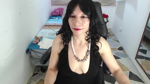 Snapshot of sofia_granny chatting on 10.04.25 Sofia  online show from 10.04.25