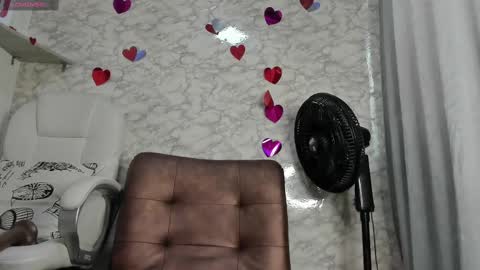 sofia gutierrez   online show from 03.04.25